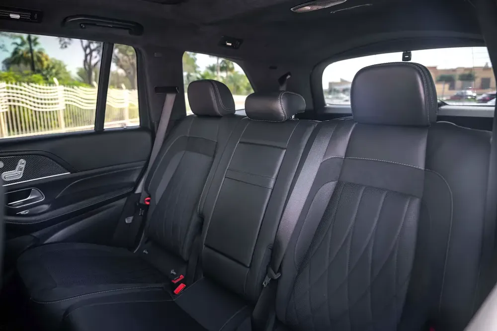 2023 Mercedes-AMG GLS 63 4Matic+ | 4.0L Twin-Turbo V8 | 603 HP | 16,000 KM - Image 13