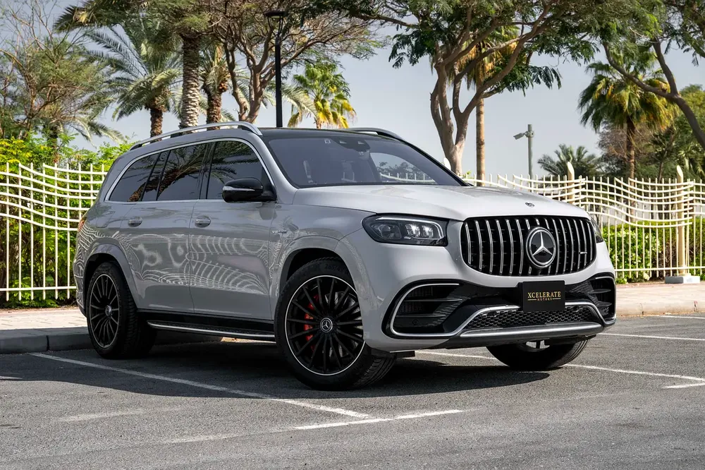2023 Mercedes-AMG GLS 63 4Matic+ | 4.0L Twin-Turbo V8 | 603 HP | 16,000 KM - Image 4