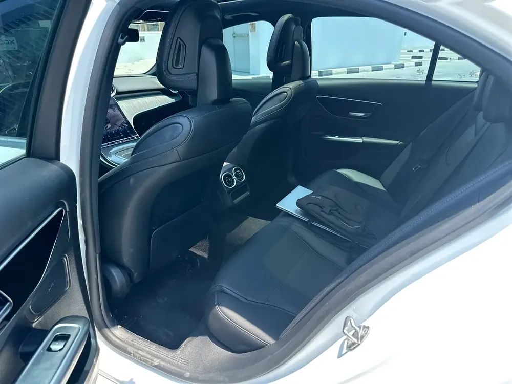 Mercedes Benz C300 Bank finance is available - Image 10