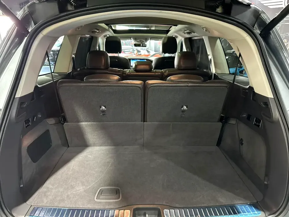 MERCEDES-BENZ GLS 450, FULLY LOADED, FULL DEALER SERVICE HISTORY, MINT CONDITION - Image 10