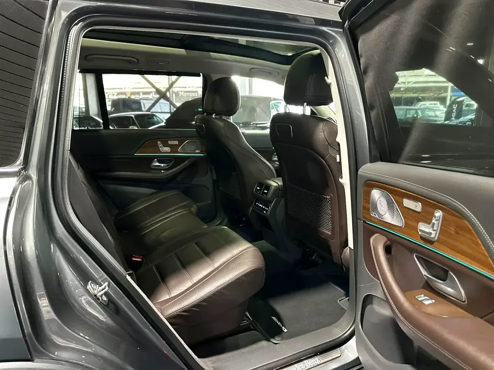 MERCEDES-BENZ GLS 450, FULLY LOADED, FULL DEALER SERVICE HISTORY, MINT CONDITION - Image 9
