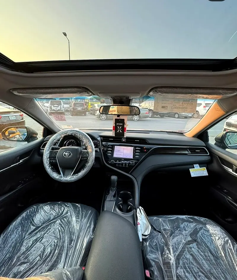2020 Toyota Camry SE | American Specs | Well Maintained - Image 5