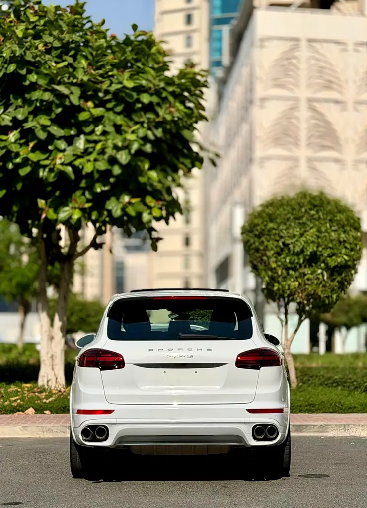 Porsche Cayenne S 2015 | GCC Specs | Well Maintained - Image 6
