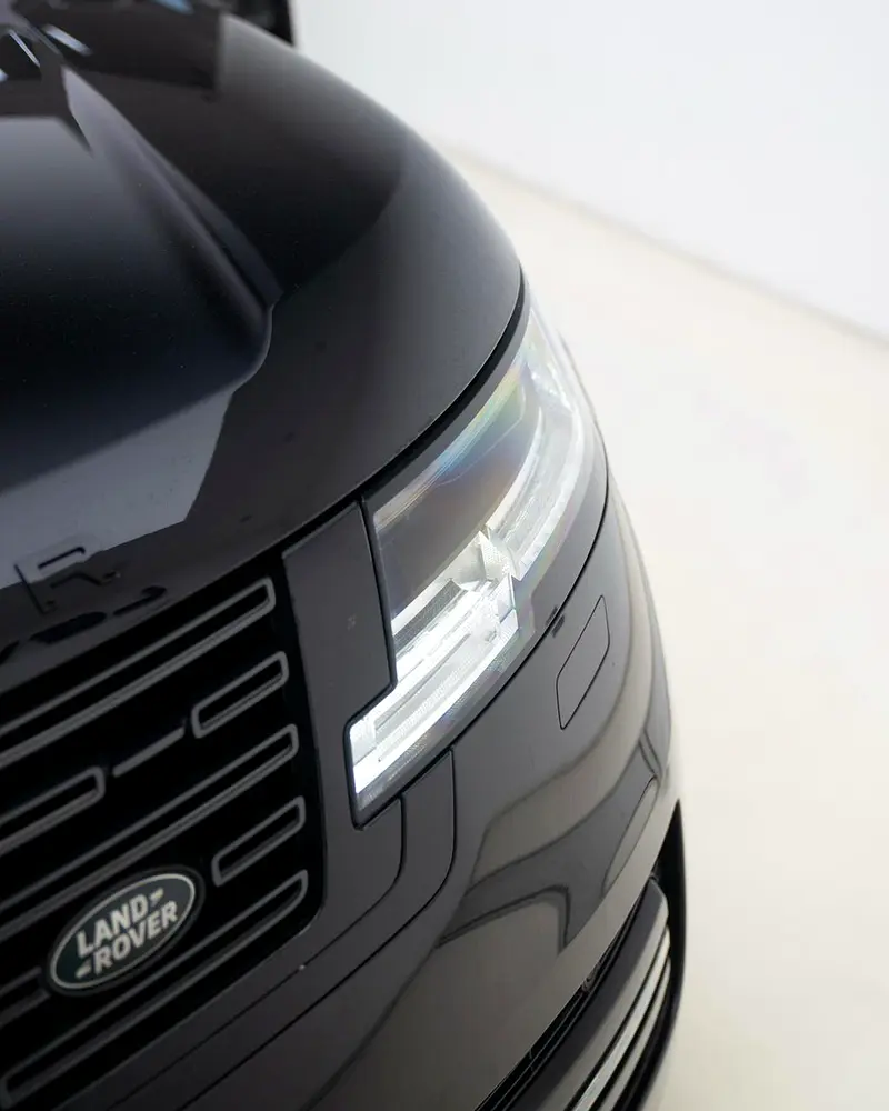 2023 Land Rover Range Rover HSE P530 - GCC Specs - Pristine Condition - Image 12
