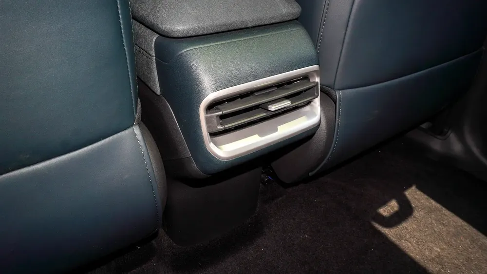 Brand New Changan Deepal Air Suspension 2024 1.5L 4WD Petrol |Black/Black |N-DEP-AS-1.5-24 | LOCAL - Image 13