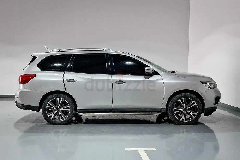 AED 649/month | 2018 Nissan Pathfinder  | GCC Specs | Ref#451654 - Image 4