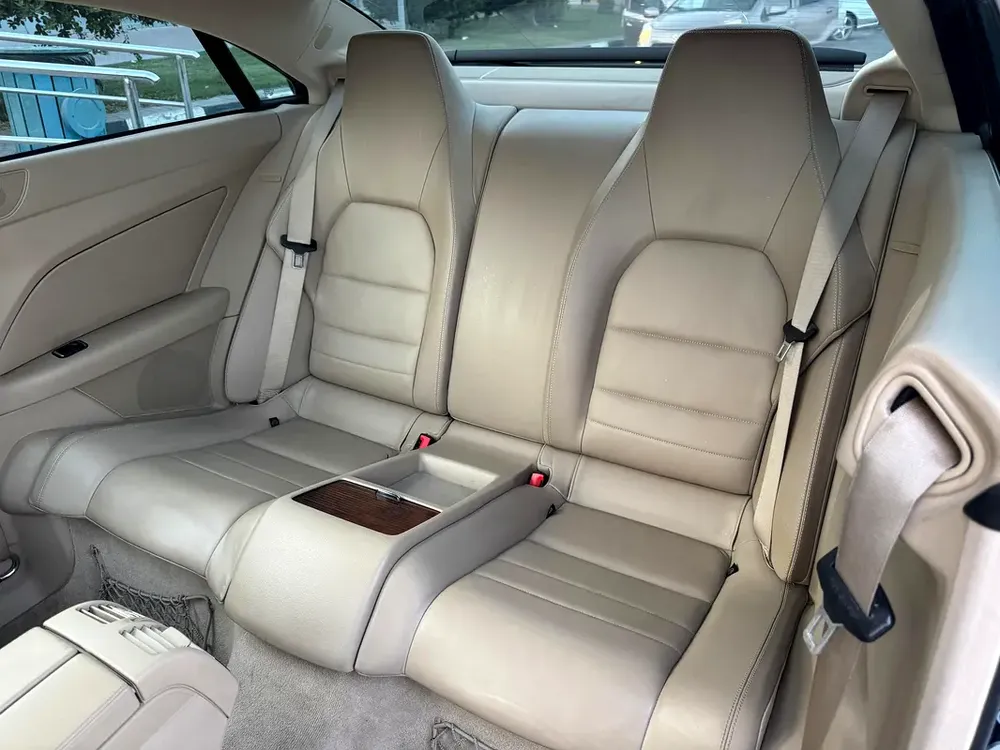 Mercedes-Benz E 550,V8 Coupe 2011, Japanese Specs, Excellent Condition - Image 13