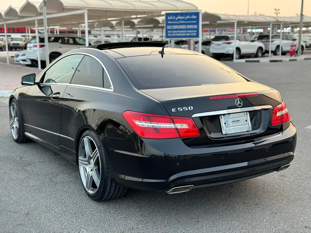 Mercedes-Benz E 550,V8 Coupe 2011, Japanese Specs, Excellent Condition - Image 4