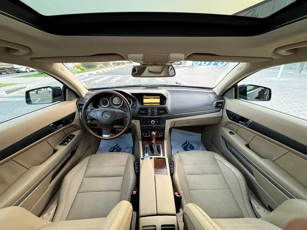 Mercedes-Benz E 550,V8 Coupe 2011, Japanese Specs, Excellent Condition - Image 8