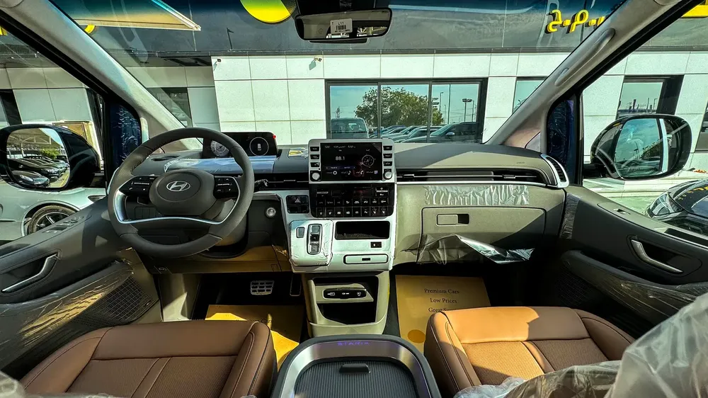 Hyundai Staria Premium 3.5L V6 GCC Brand New 2026 For Export - Image 13