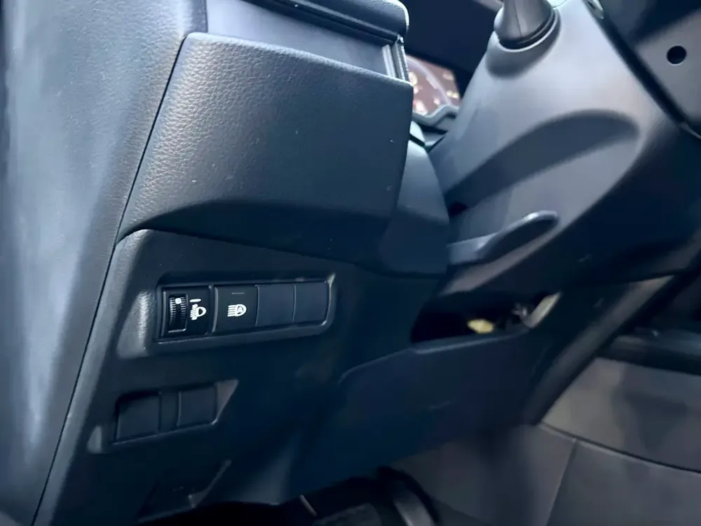 Toyota Frontlander 2025 Hybrid Chinese Spec - Brand New - Image 15