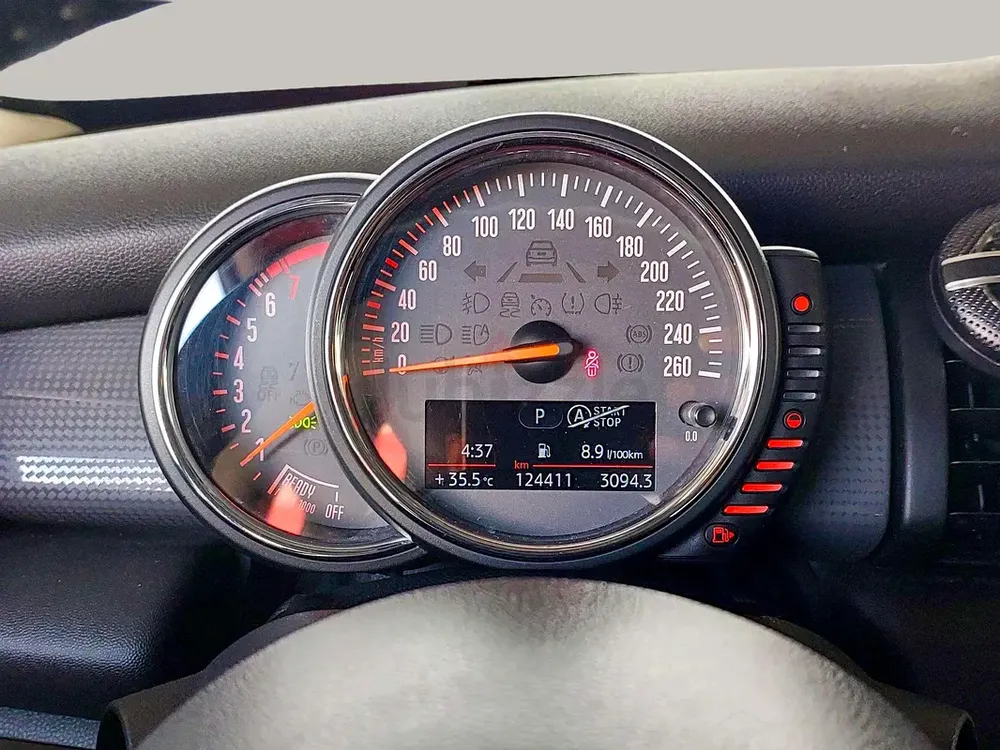Inspected Car | 2014 MINI Cooper  | GCC Specs | Ref#458448 - Image 12