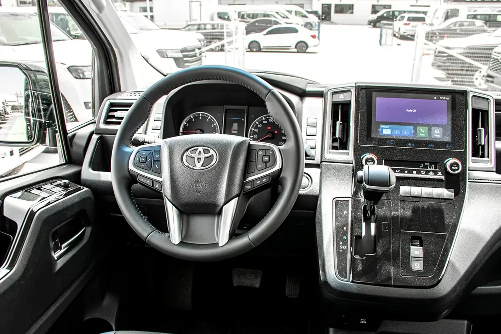 Toyota Granvia 2026 GCC Specs - Brand New Luxury Van - Image 10