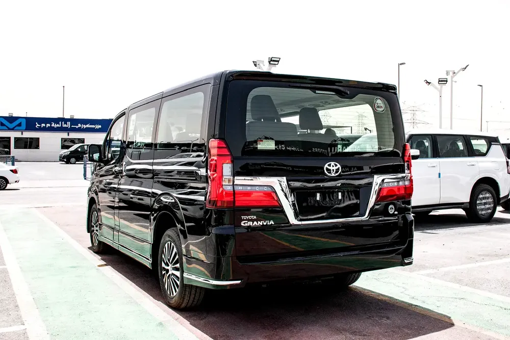 Toyota Granvia 2026 GCC Specs - Brand New Luxury Van - Image 16