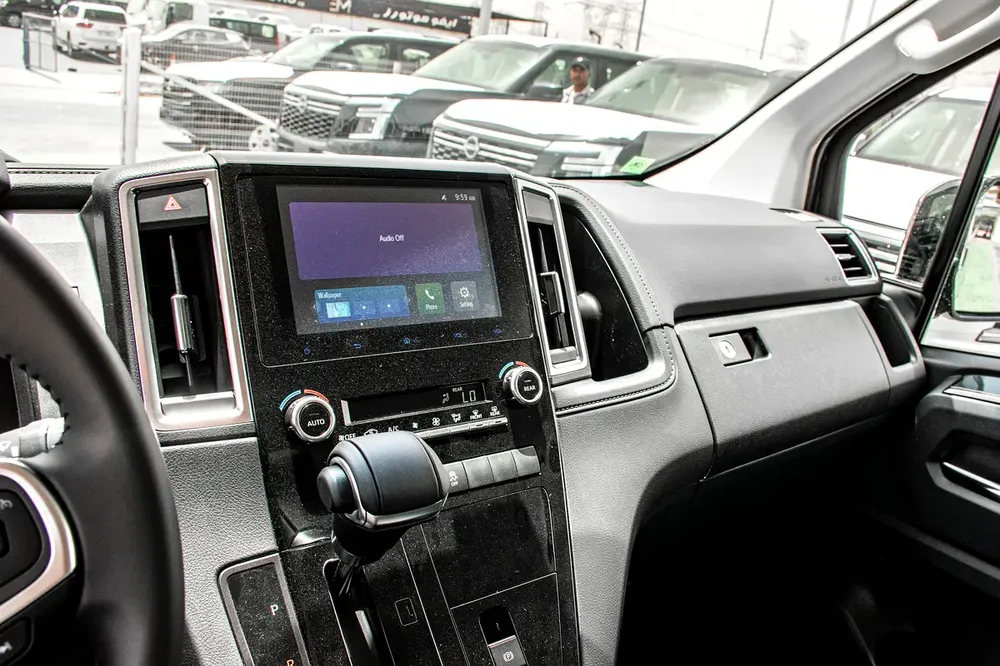 Toyota Granvia 2026 GCC Specs - Brand New Luxury Van - Image 4
