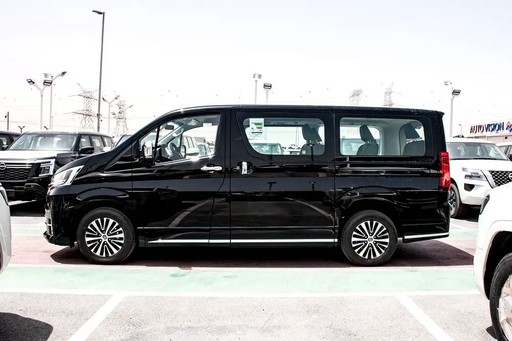 Toyota Granvia 2026 GCC Specs - Brand New Luxury Van - Image 8