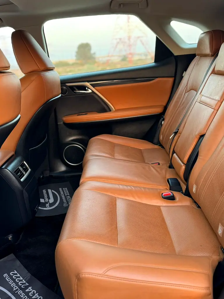 AED 1700/Month | LEXUS RX450h | Warranty | GCC Specs - Image 8