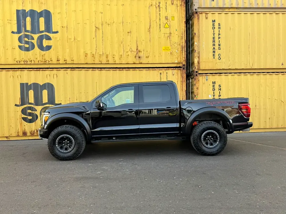 MODEL 2025 FORD F-150 RAPTOR - Image 4