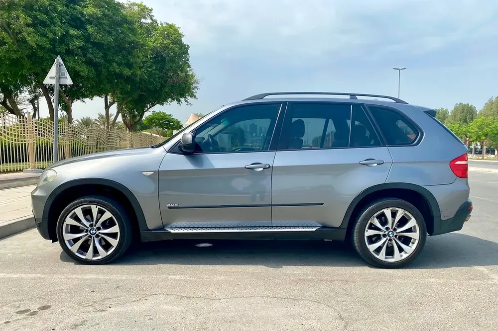 7 SEATER 2008 BMW X5 xDrive 35i || GCC || single owner since new || FULL OPTION ready to drive - Image 4