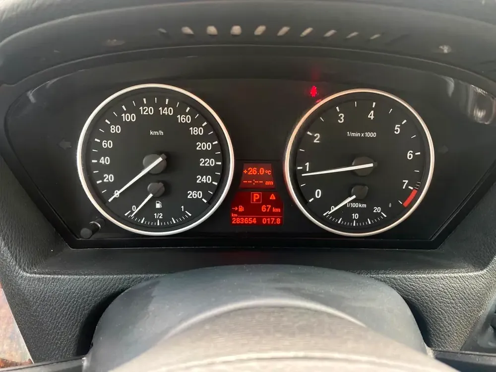 7 SEATER 2008 BMW X5 xDrive 35i || GCC || single owner since new || FULL OPTION ready to drive - Image 8