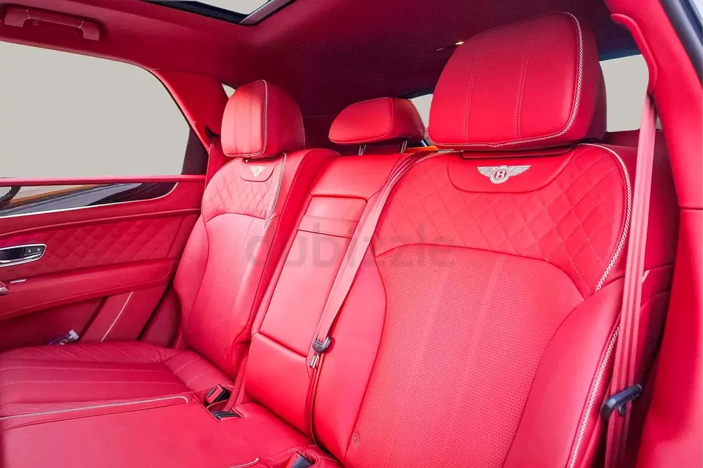 AED 4862/month | 2019 Bentley Bentayga W12 Mulliner | GCC Specs | Ref#413174 - Image 12