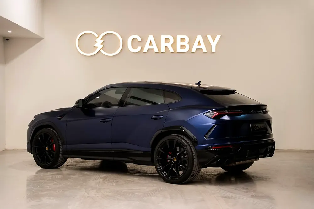 AED 12,517 PM | LAMBORGHINI URUS 2022 | VIP SEATS | PRISTINE CONDITION | 1 YEAR WARRANTY | GCC - Image 4