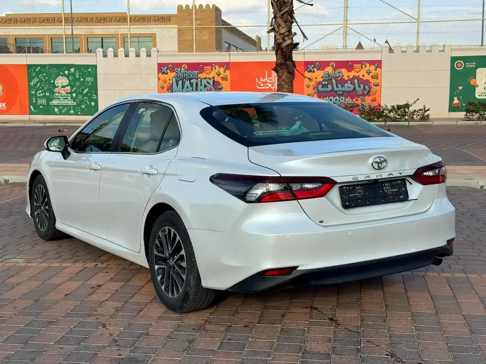 2023 Toyota Camry - Image 6