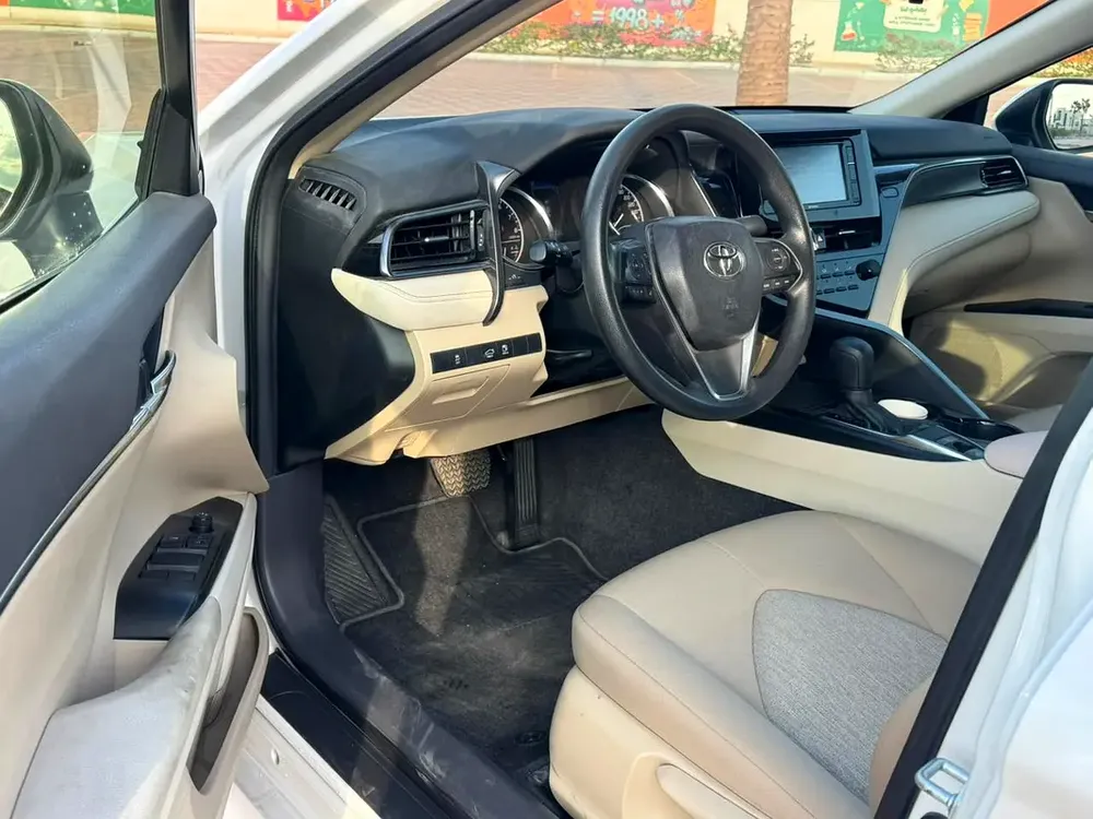 2023 Toyota Camry - Image 9