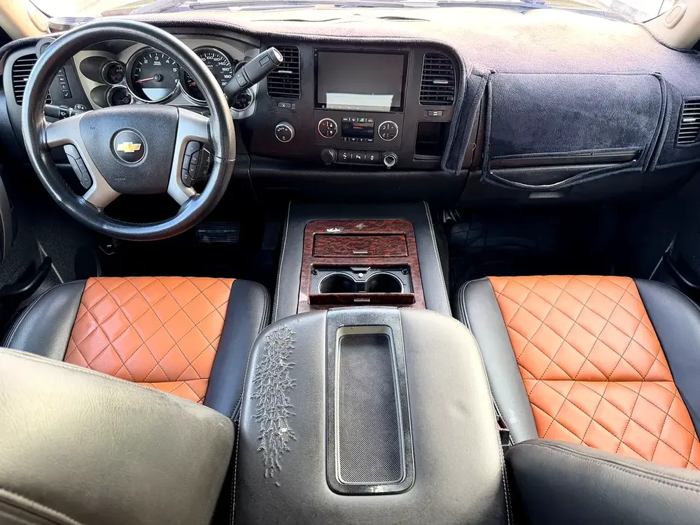 CHEVROLET LT SILVERADO SINGLE OWNER - Image 10