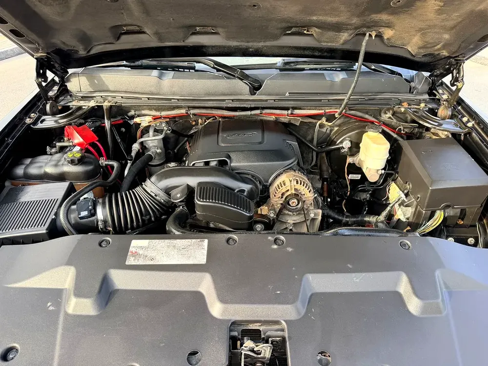 CHEVROLET LT SILVERADO SINGLE OWNER - Image 19