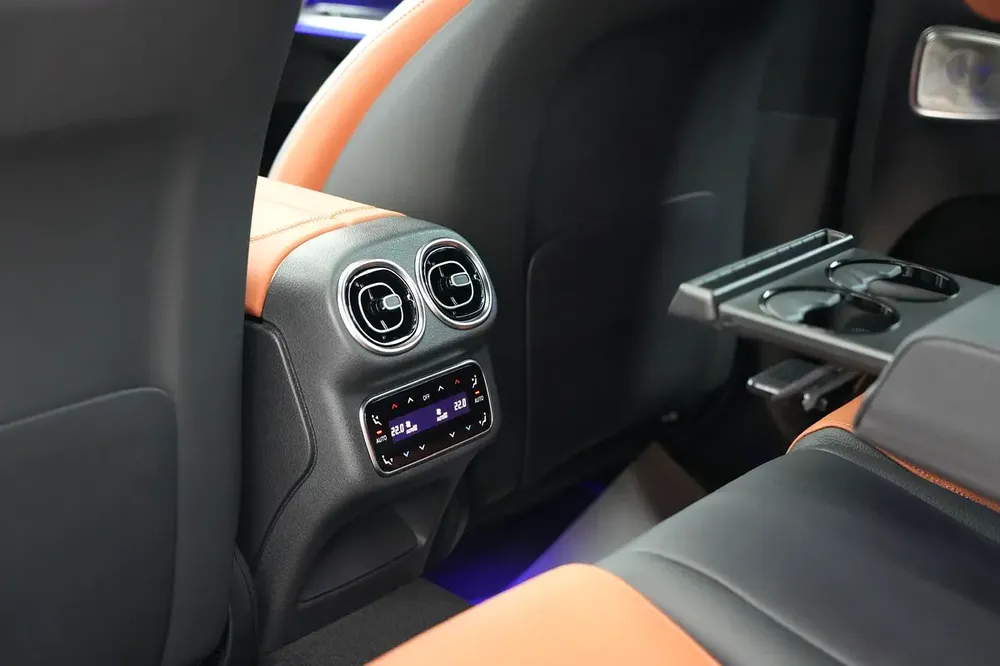 Mercedes-Benz GLC Coupe GLC 200 2026 - GCC Specs - Image 17