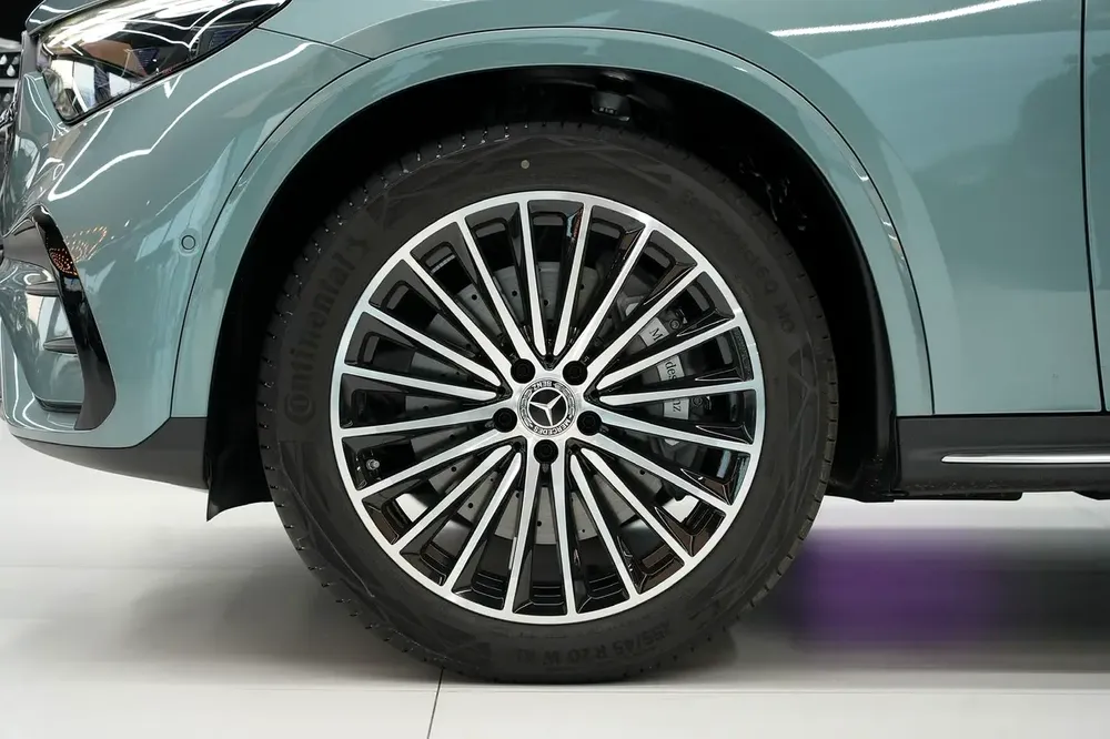 Mercedes-Benz GLC Coupe GLC 200 2026 - GCC Specs - Image 7