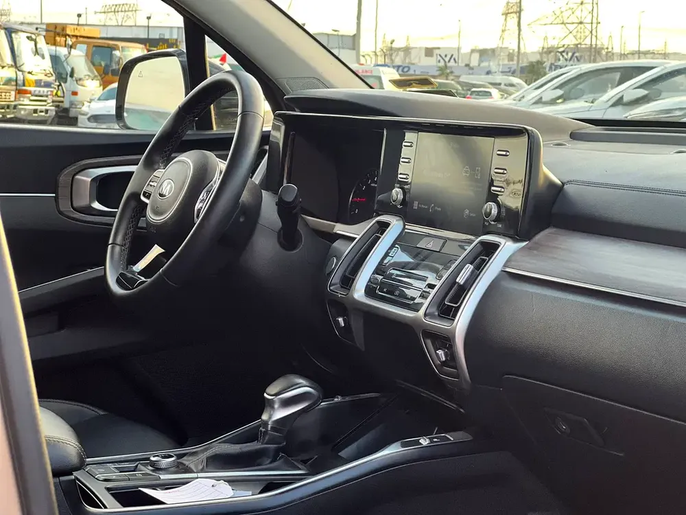 2021 KIA SORENTO EX - 2.5L V4 - Rear Camera  Sensor 4x4 - Leather Seats With Electric - Auto Trunk - Image 13