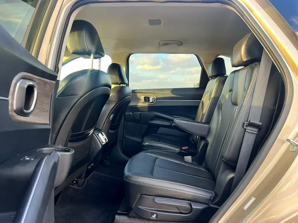 2021 KIA SORENTO EX - 2.5L V4 - Rear Camera  Sensor 4x4 - Leather Seats With Electric - Auto Trunk - Image 17