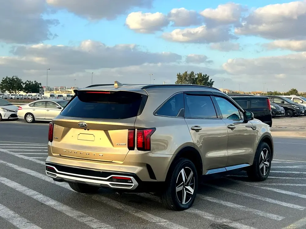 2021 KIA SORENTO EX - 2.5L V4 - Rear Camera  Sensor 4x4 - Leather Seats With Electric - Auto Trunk - Image 7