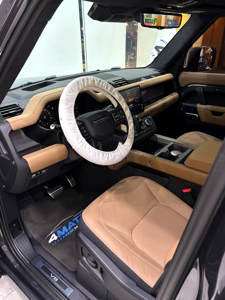 Land Rover Defender 110 V8 Edition P525 - Image 13