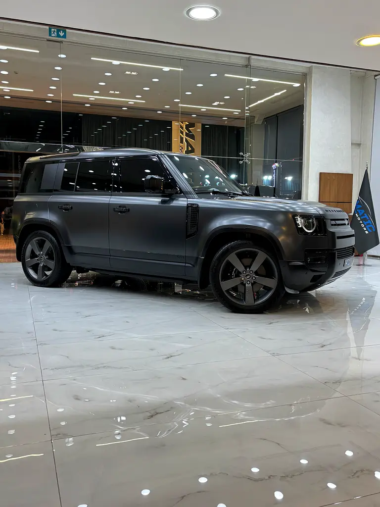 Land Rover Defender 110 V8 Edition P525 - Image 7