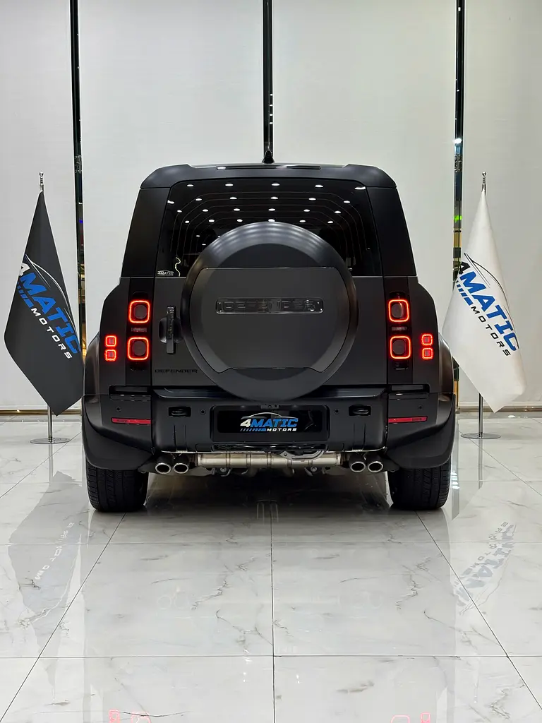 Land Rover Defender 110 V8 Edition P525 - Image 8
