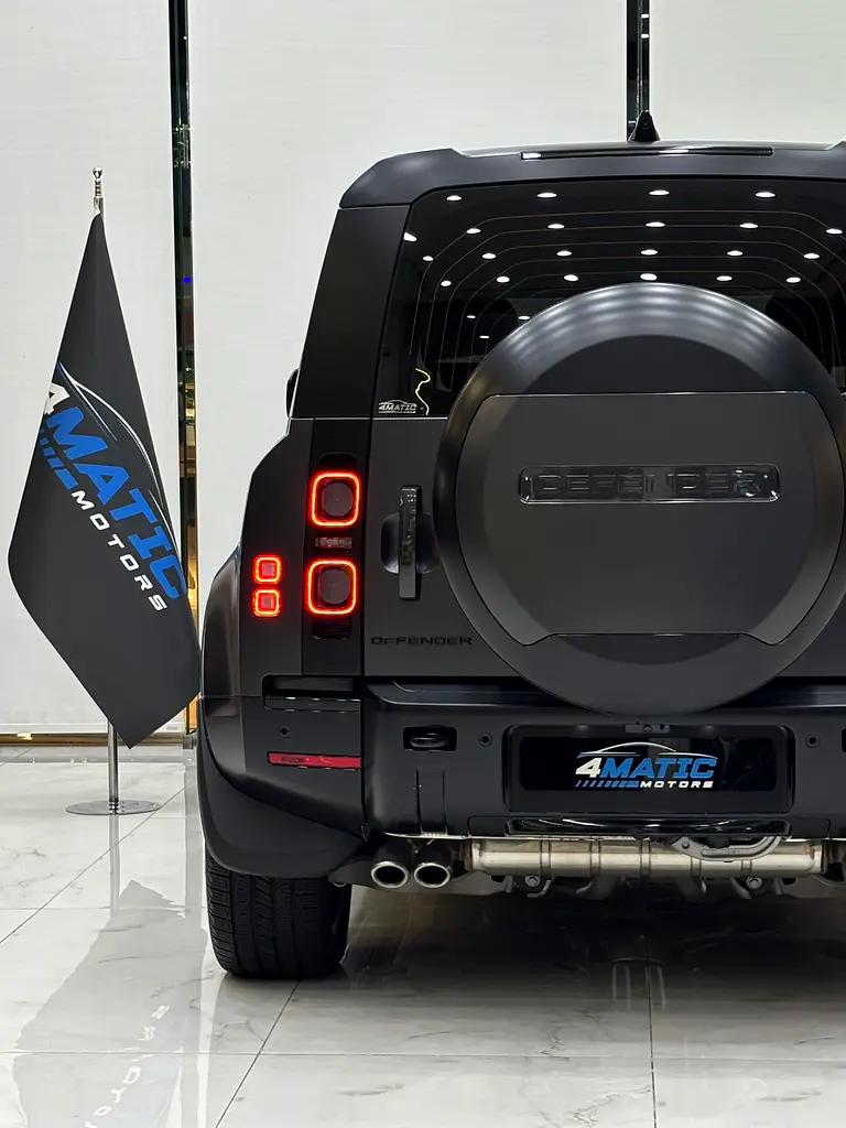 Land Rover Defender 110 V8 Edition P525 - Image 9