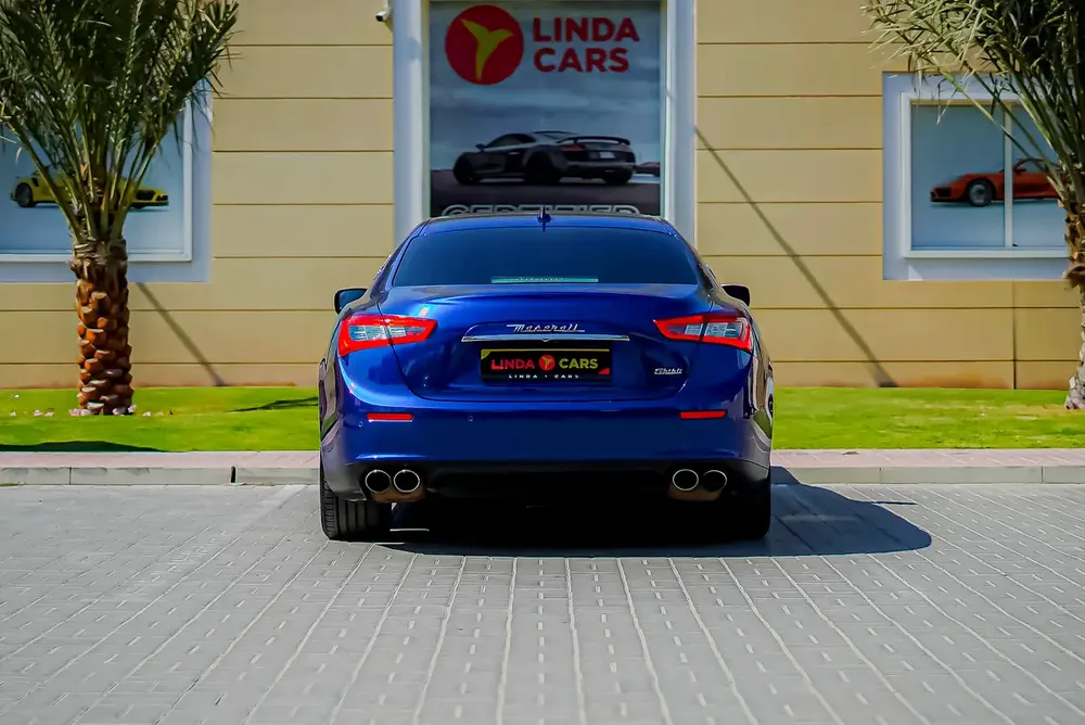 Maserati Ghibli 2015 GCC | Warranty | Flexible D.P. - Image 4
