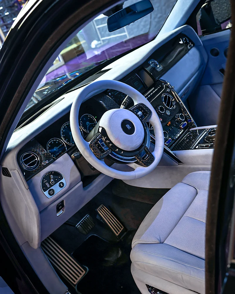 ROLLS-ROYCE CULLINAN BLACK BADGE - 2020 - EUROPE - Image 15