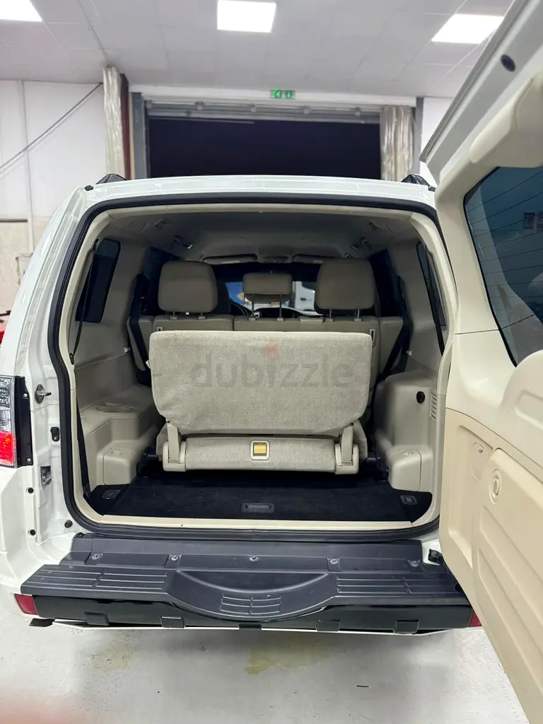 Mitsubishi Pajero 2015 GLS | GCC - Image 14