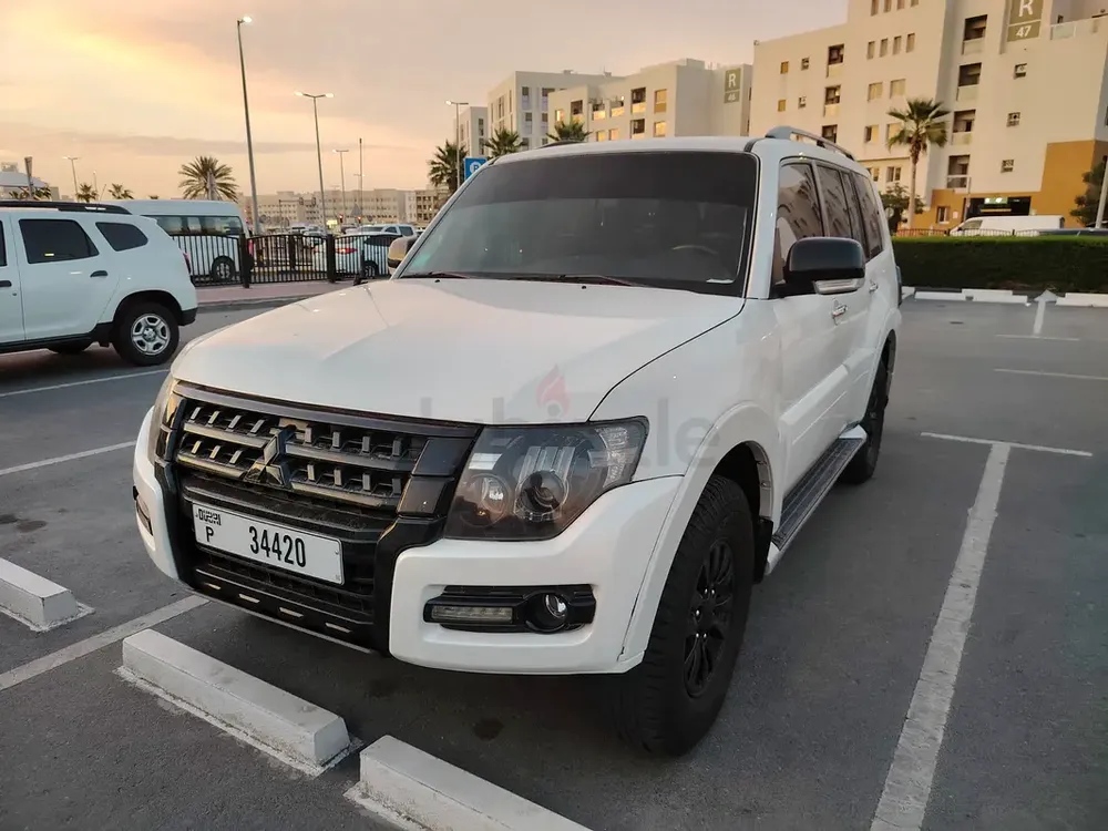 Mitsubishi Pajero 2015 GLS | GCC - Image 8