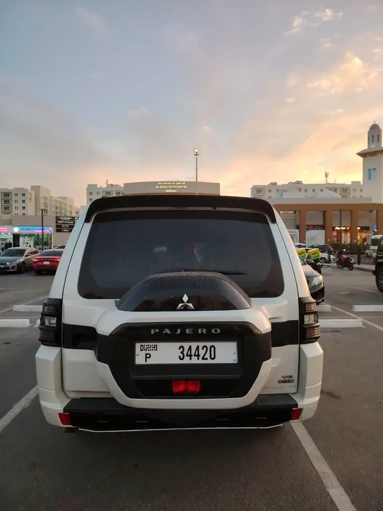 Mitsubishi Pajero 2015 GLS | GCC - Image 9