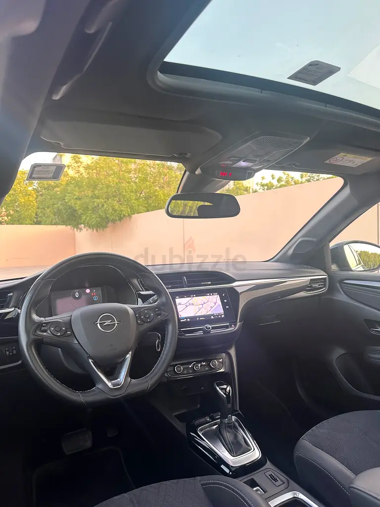 GCC Specs // Panoramic Roof - Image 7