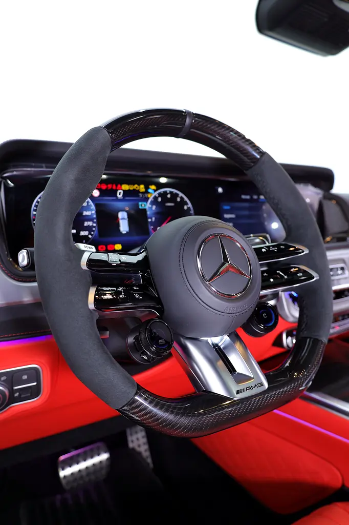 G63 GCC - DOUBLE NIGHT PACKAGE + CARBON INTERIOR BRAND NEW + 5 YEARS WARRANTY - Image 4