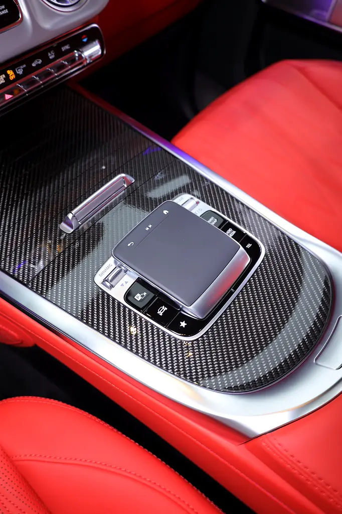 G63 GCC - DOUBLE NIGHT PACKAGE + CARBON INTERIOR BRAND NEW + 5 YEARS WARRANTY - Image 5