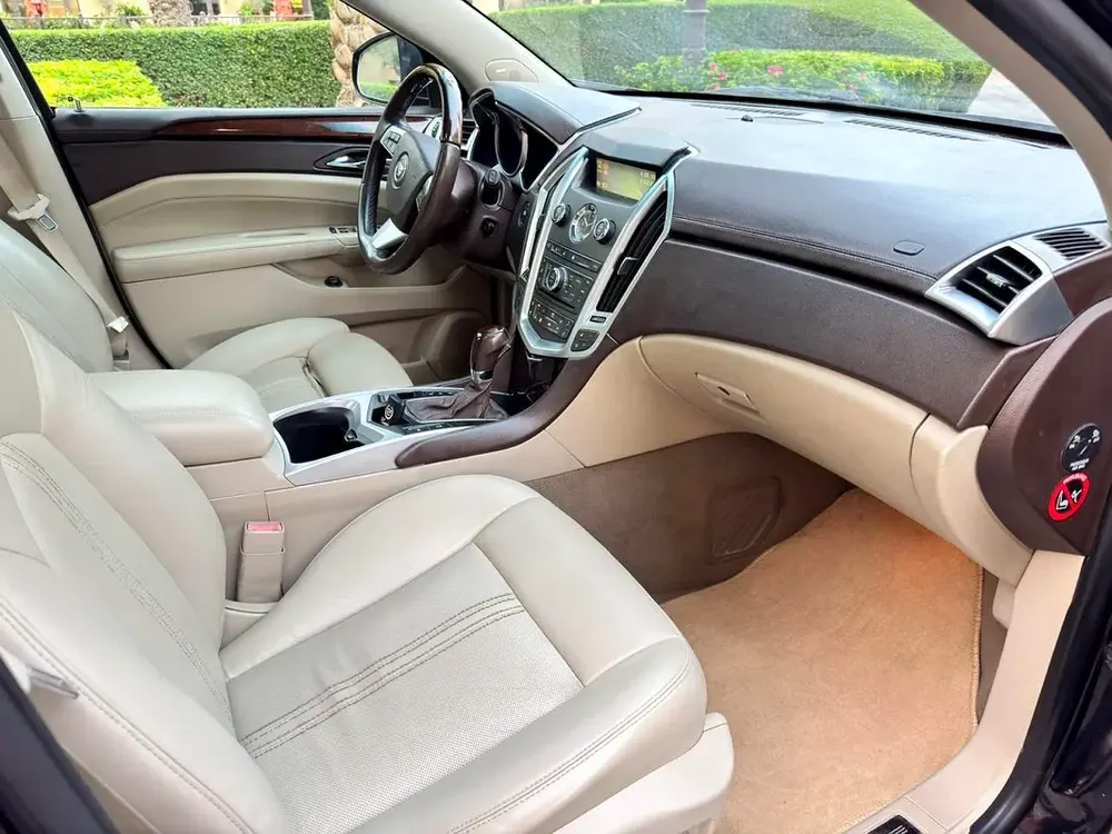 Unique Cadillac SRX “” Full Options “” GCC “”  LOW MILEAGE “” CLEAN INSIDE & OUTSIDE “” PANORAMI - Image 11
