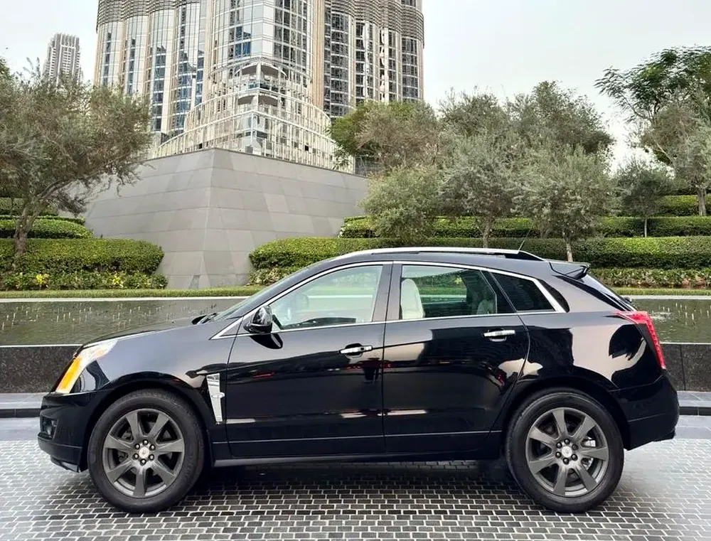 Unique Cadillac SRX “” Full Options “” GCC “”  LOW MILEAGE “” CLEAN INSIDE & OUTSIDE “” PANORAMI - Image 8