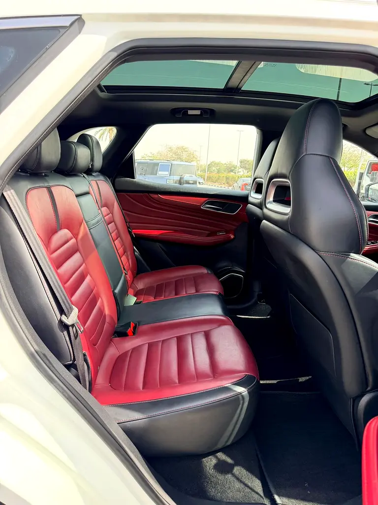 MG HS TROPHY FULL OPTION GCC SPECS SINGLE OWNER - Image 16